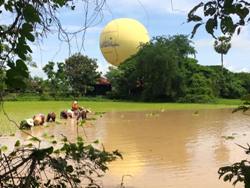 Cambodia Country side tour - air balloon